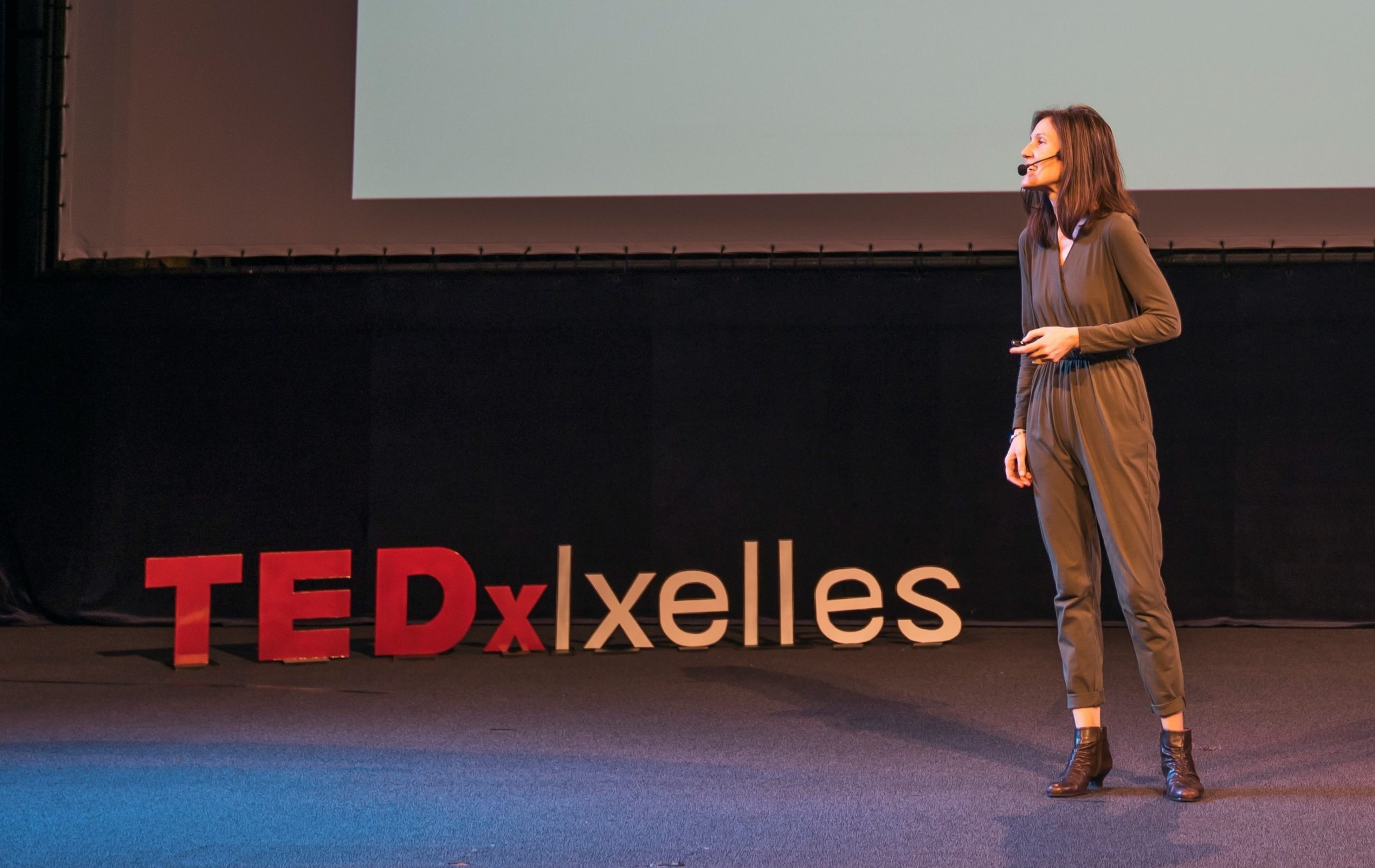 TEDxIxelles - Kirill Lialin - Conntento